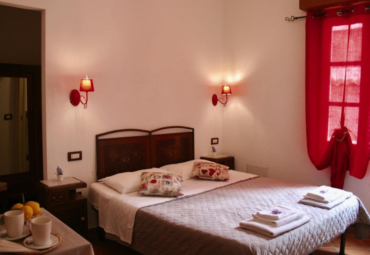 B&B Duca D'Aosta オルビア エクステリア 写真